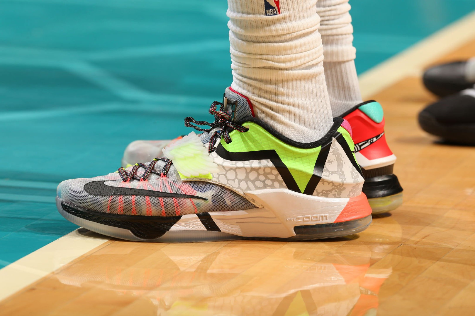 nba杜兰特最超神表现的比赛 (杜兰特单场得分新高)