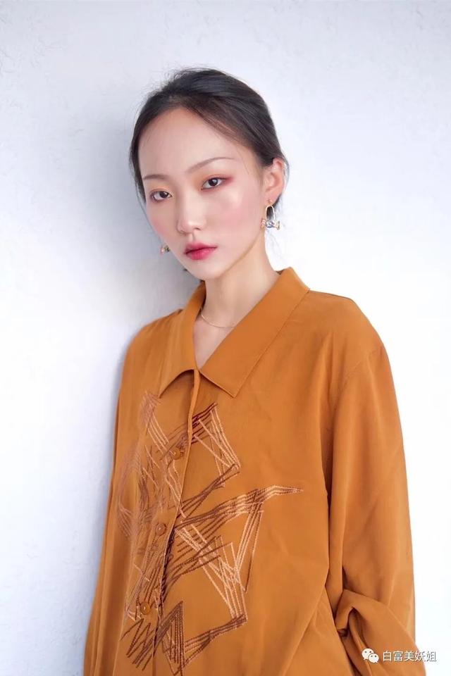 一年涨1000万粉丝的网红,19年瞬间涨粉1000万的网红