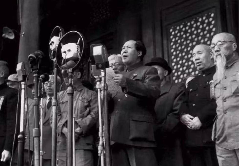 毛主席视察杭州，市委书记却“摆官架子”不迎接，江华有何来头？