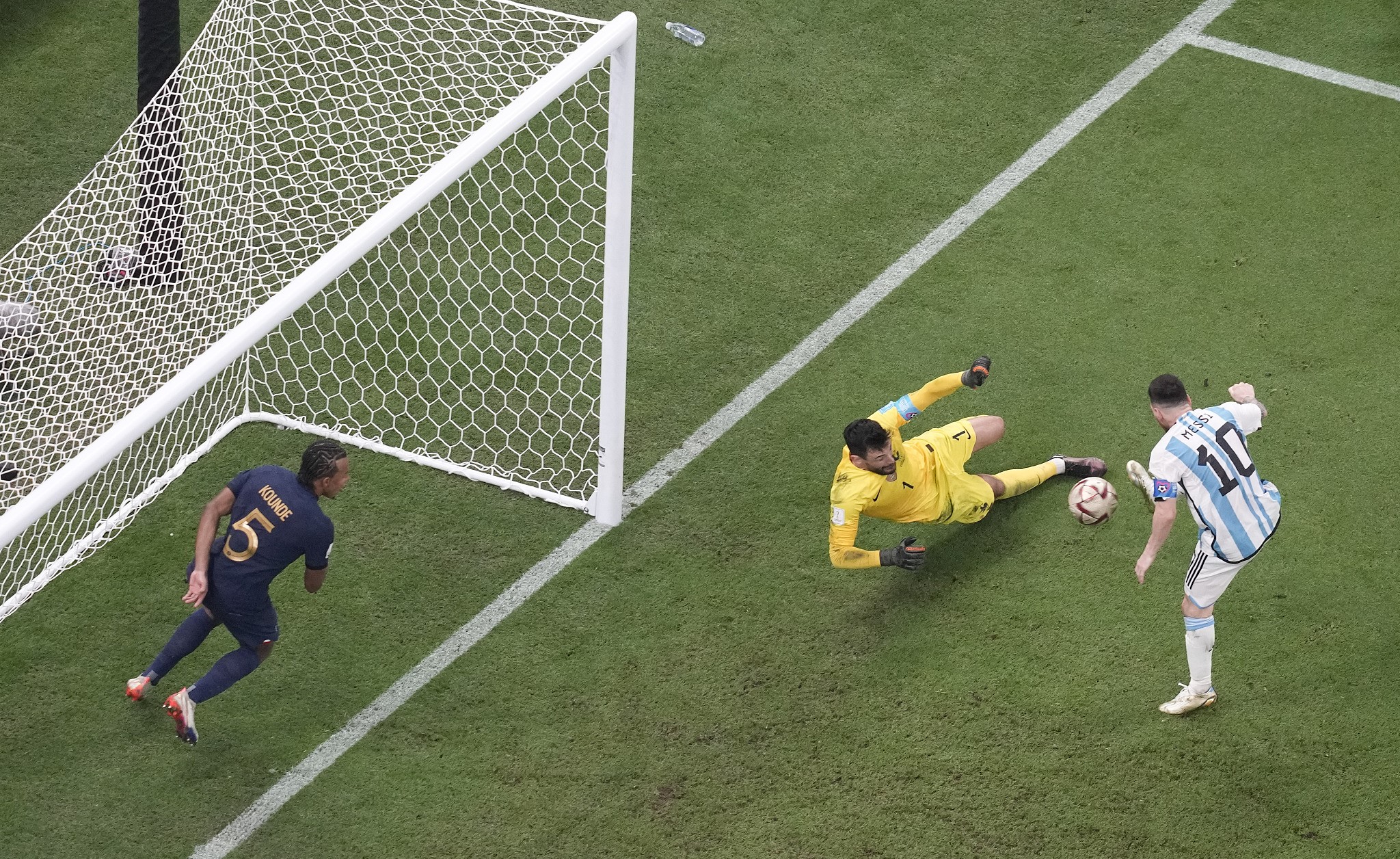 梅西点球未进球迷鼓励,梅西世界杯加时赛进球视频