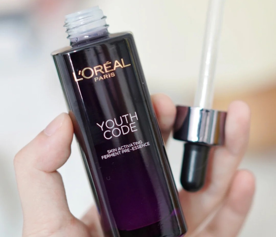 sk2精华好还是雅诗兰黛好,sk2霜和雅诗兰黛精华哪个好用