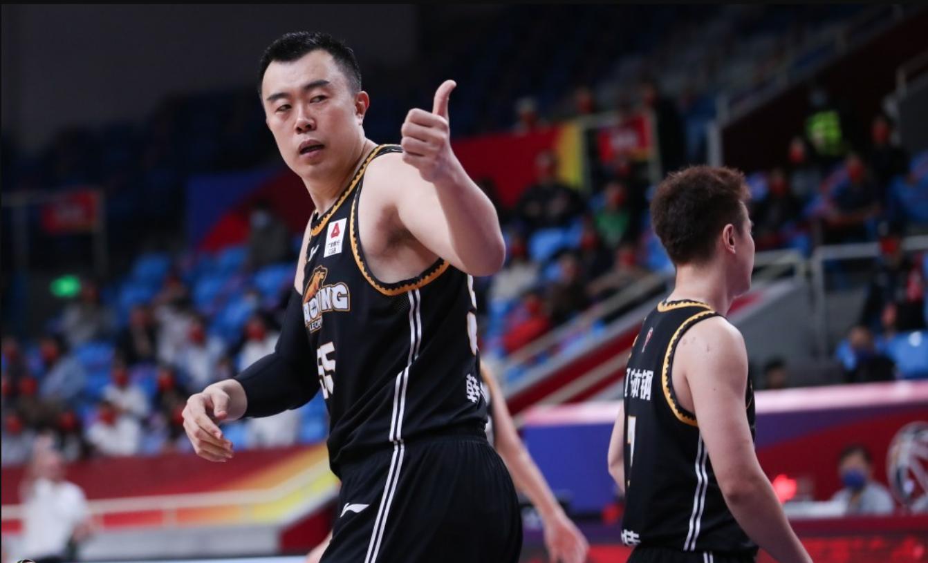 姚明cba各项数据纪录,cba总决赛姚明51分21篮板