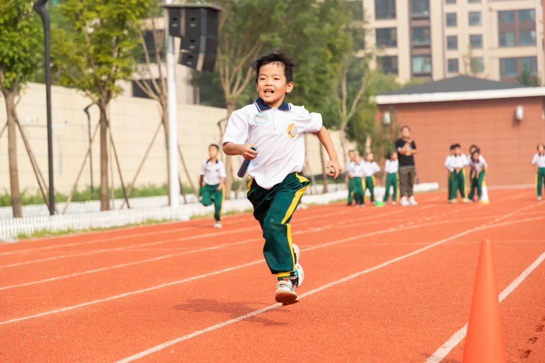 喜迎二十大奋进新征程开启新时代,房山首师大育新学校