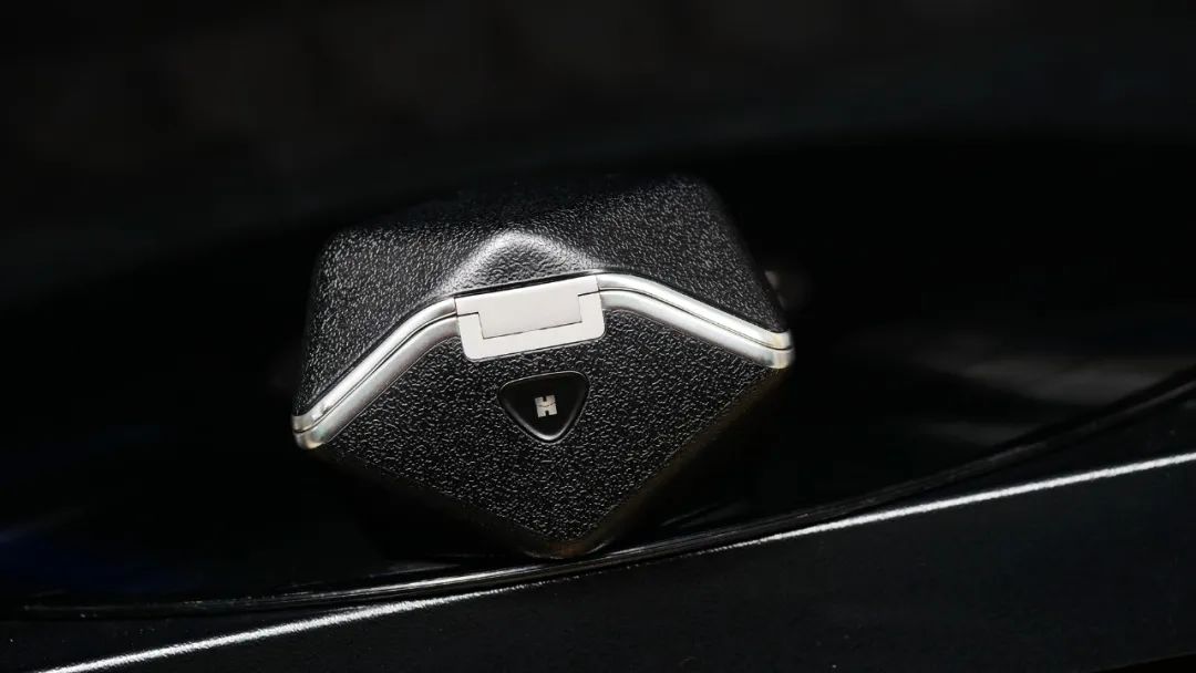 hifiman天鹅真无线耳机评测,hifiman轻奢版天鹅真无线耳机