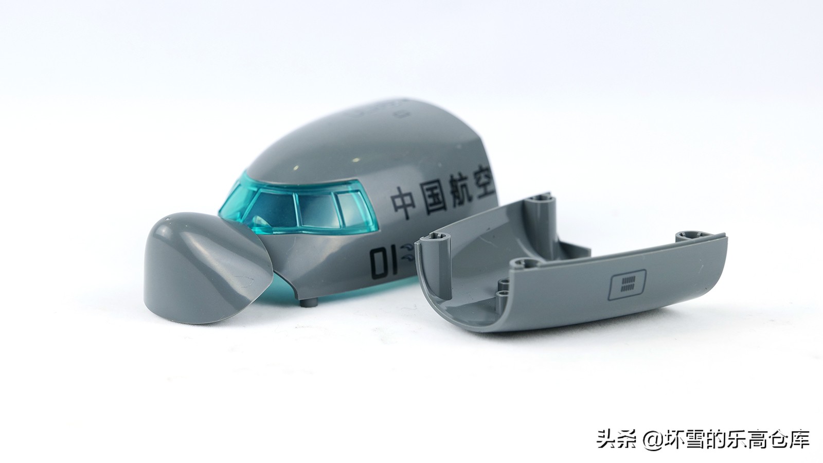 森宝积木6800a拼装视频,胖妞100个积木拼一个超大的机器人