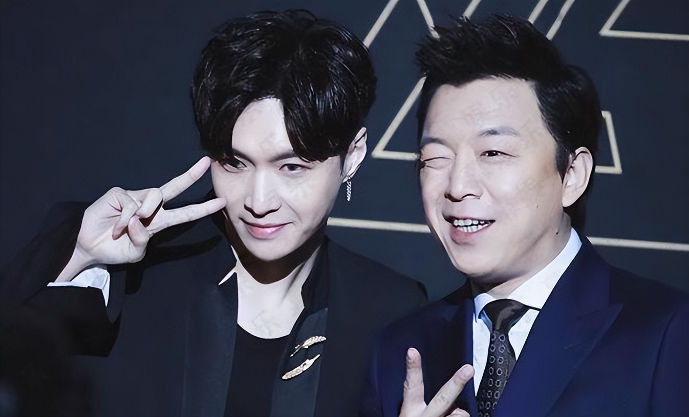 归国四子鹿晗关晓彤,鹿晗带关晓彤录五哈是哪一期