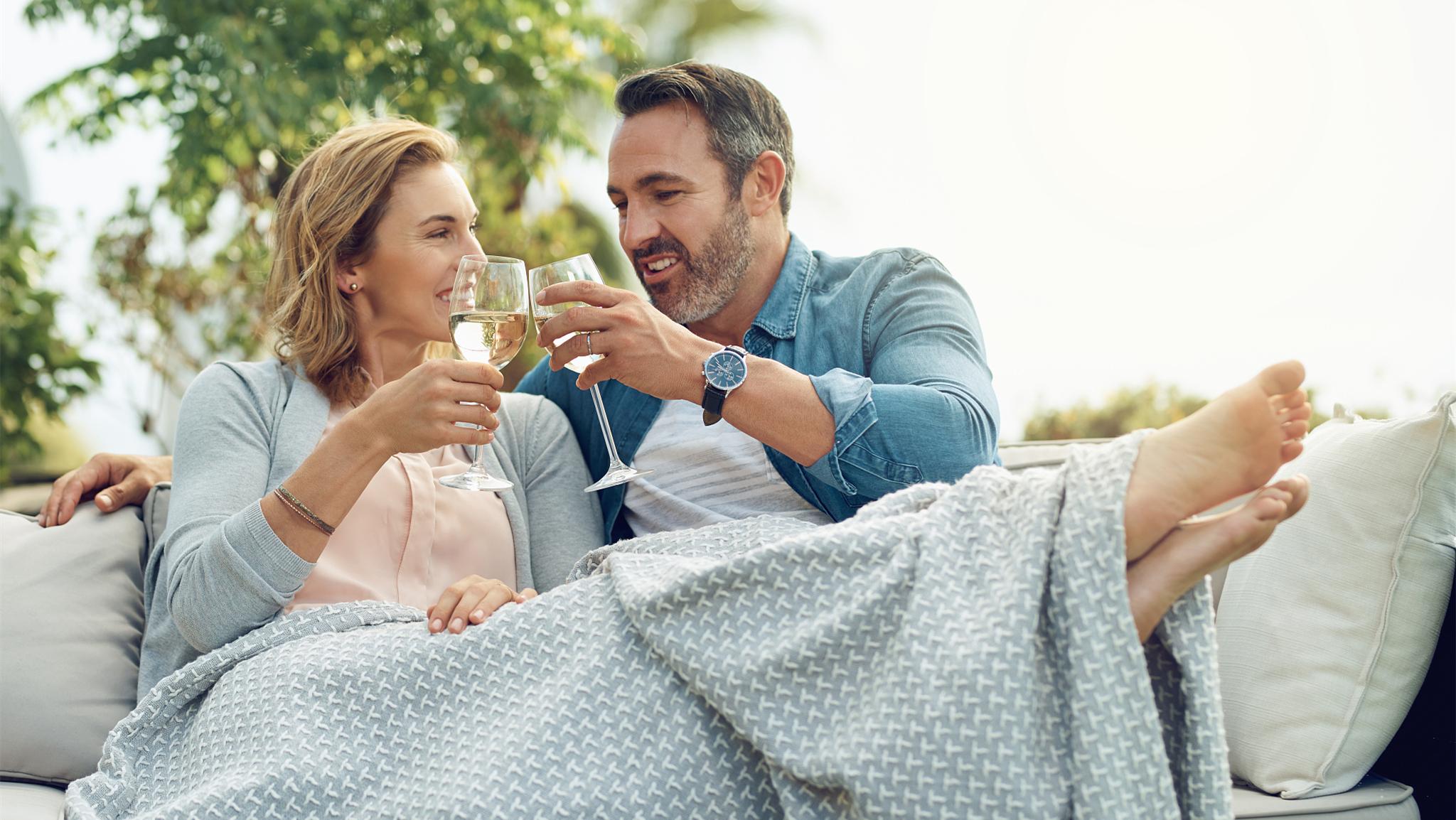 怀孕当天我碰见老公陪他初恋做产检，我流掉孩子，他又红了眼