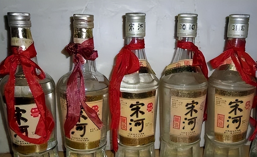 推荐几款便宜好喝不上头的白酒,十款值得买的高档白酒产品排行榜