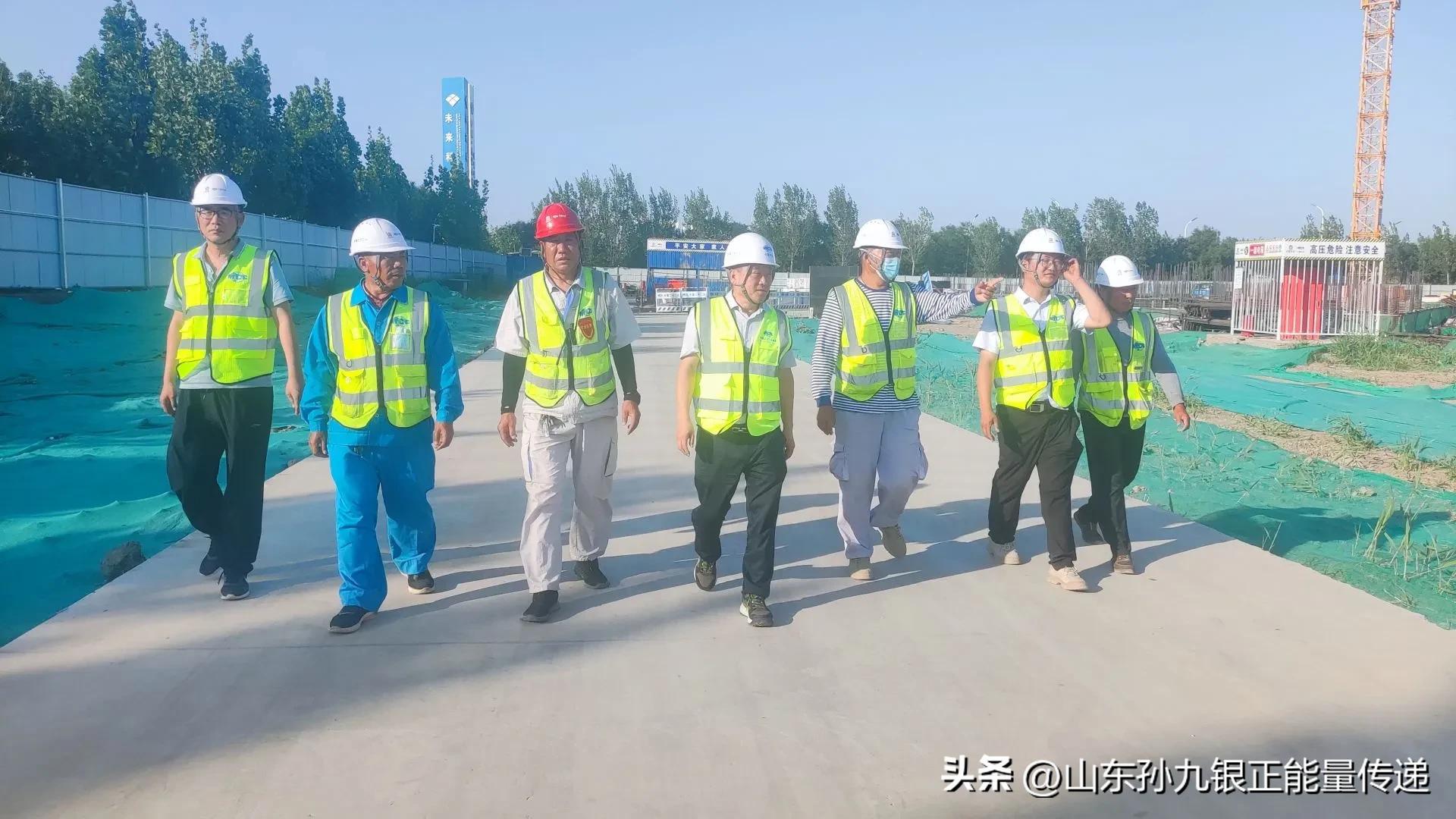 天津市宝兴建筑工程有限公司董事长徐宝昌一把瓦刀“砌”人生广厦