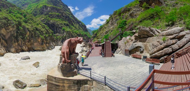 自驾云南15天旅游攻略自由行详细,自驾游10天玩转云南旅游攻略