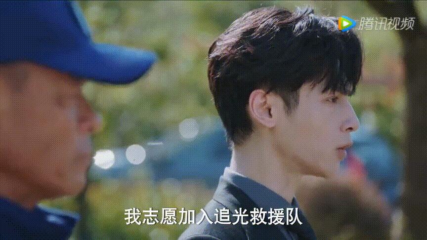 追光者追的是什么光,追光者表达了什么