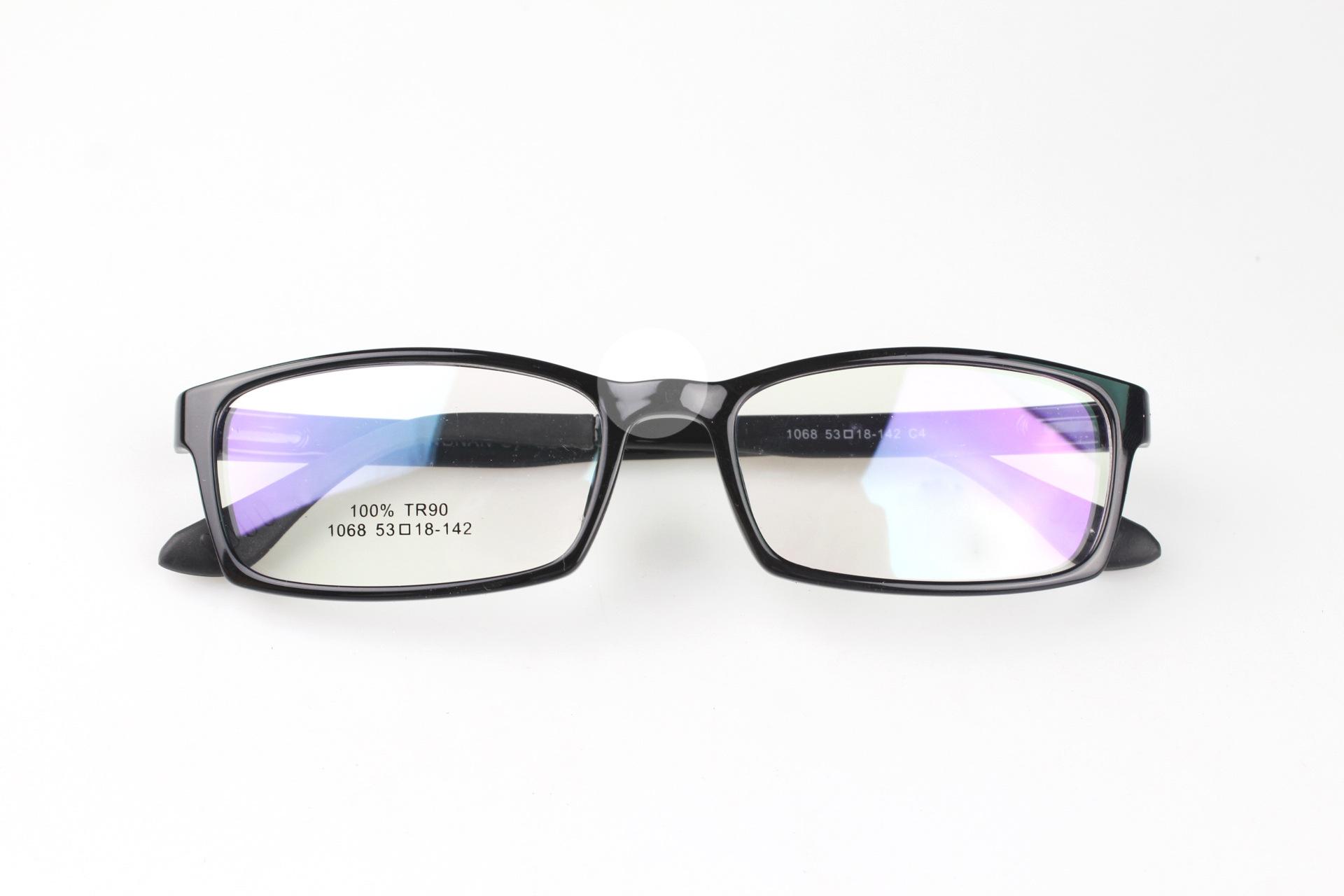 十大口碑好的眼镜,比较靠谱的眼镜框店品牌