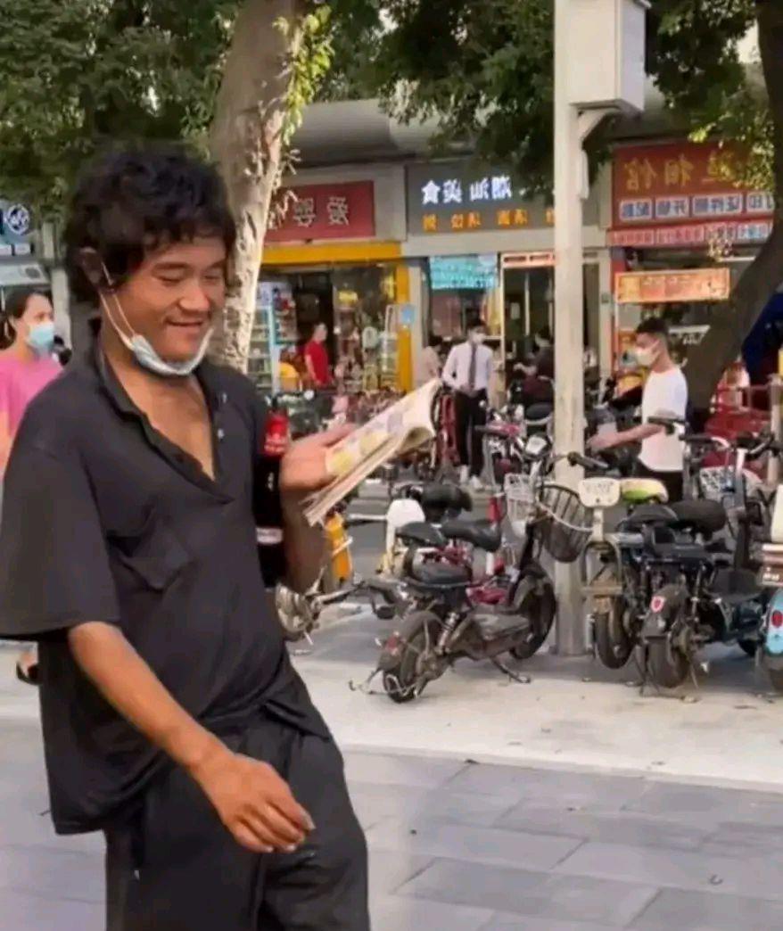 华强北一代山寨机鼻祖陈金陵,华强北山寨机大王陈金陵年轻照片