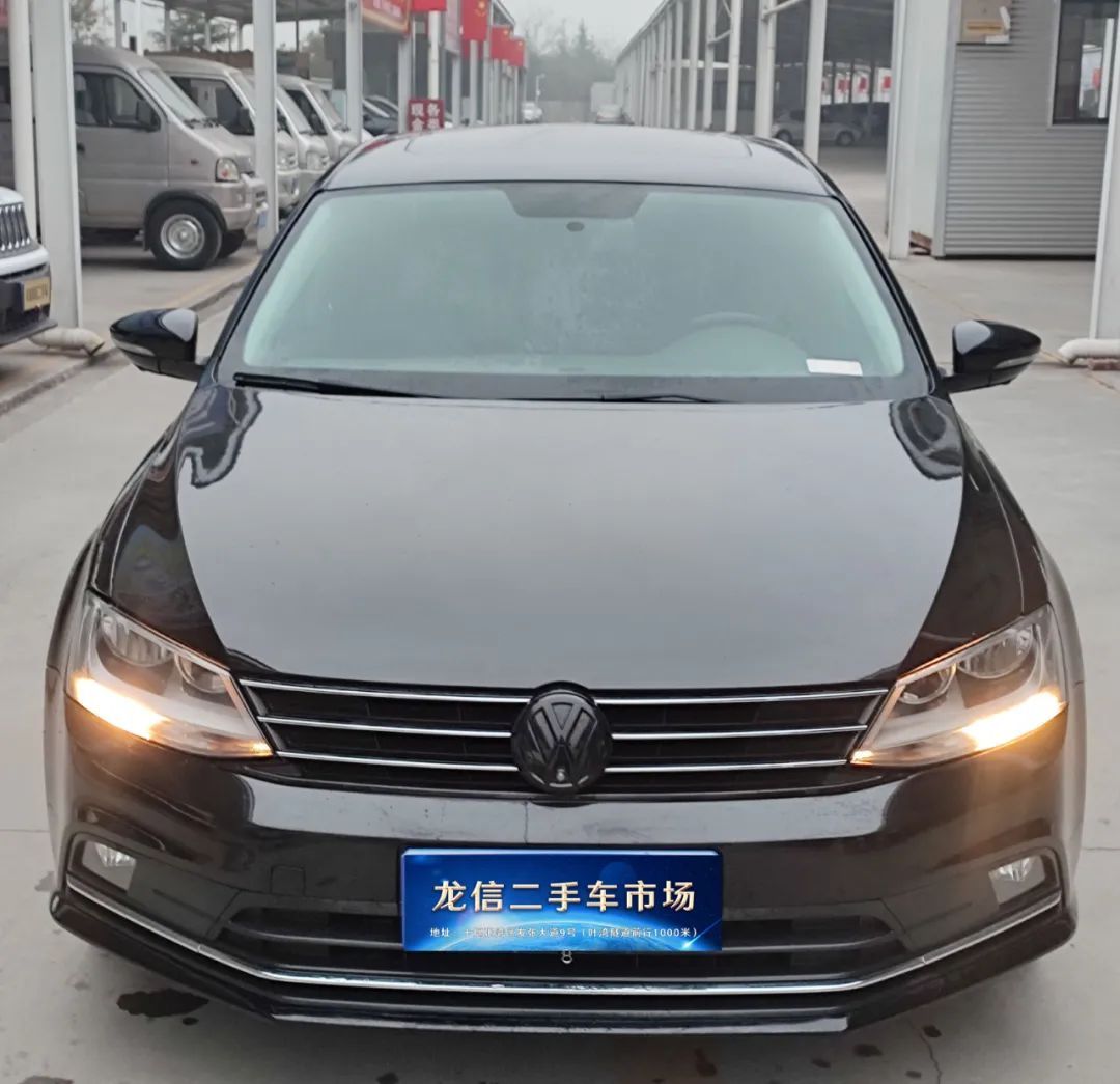 十堰龙信二手车市场雅阁,十堰龙信国际汽车城二手车直播