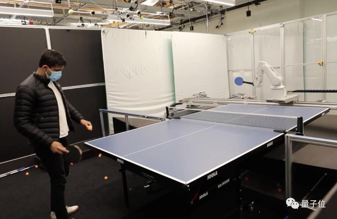 未发货iPadPro免费升级M2款/推特回应马斯克裁员75%计划…更多