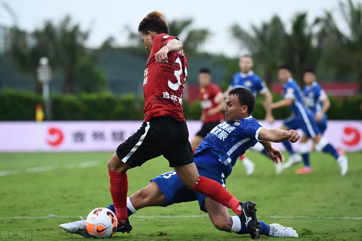 中超河南嵩山龙门vs山东泰山集锦,中超河南嵩山龙门4比1泰山