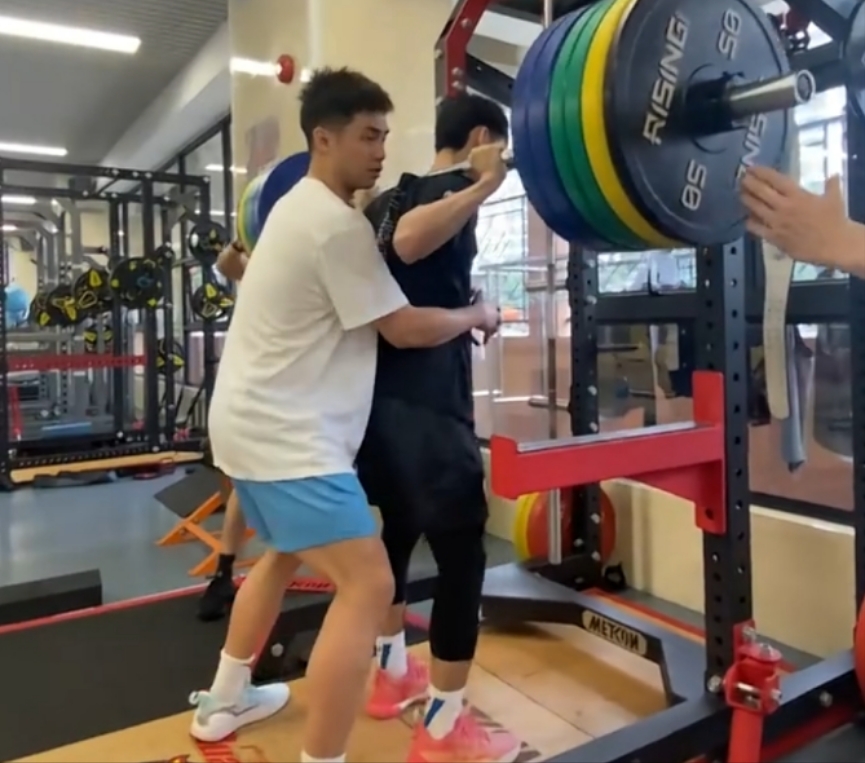 广东新外援沙巴兹比赛视频,广东三非最新消息