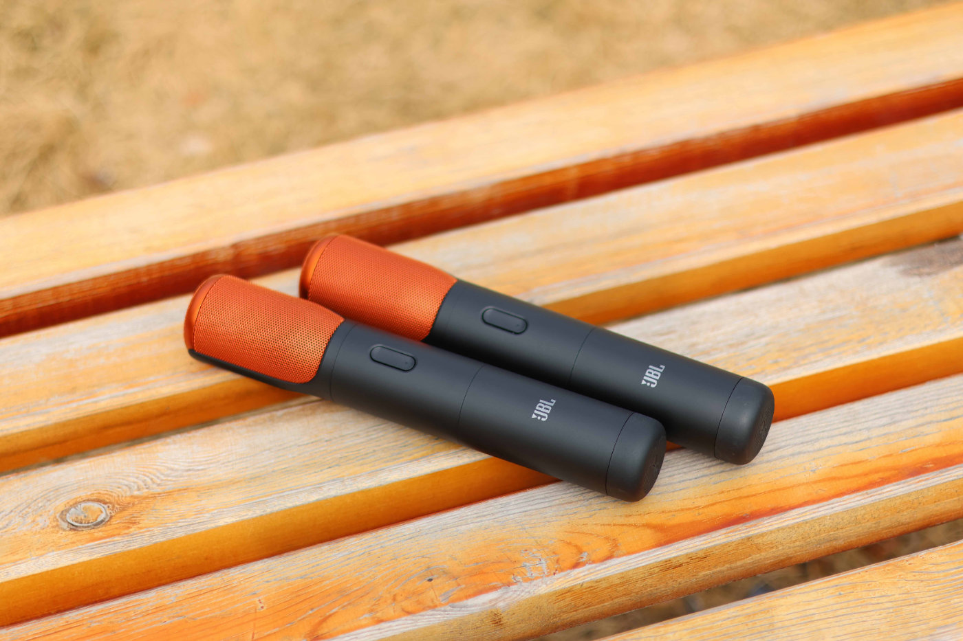 jbl欢唱版音箱评测,无线蓝牙双话筒音箱