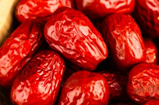 免疫力低的孩子,不妨多吃这7种食物,或有助于提升免疫力