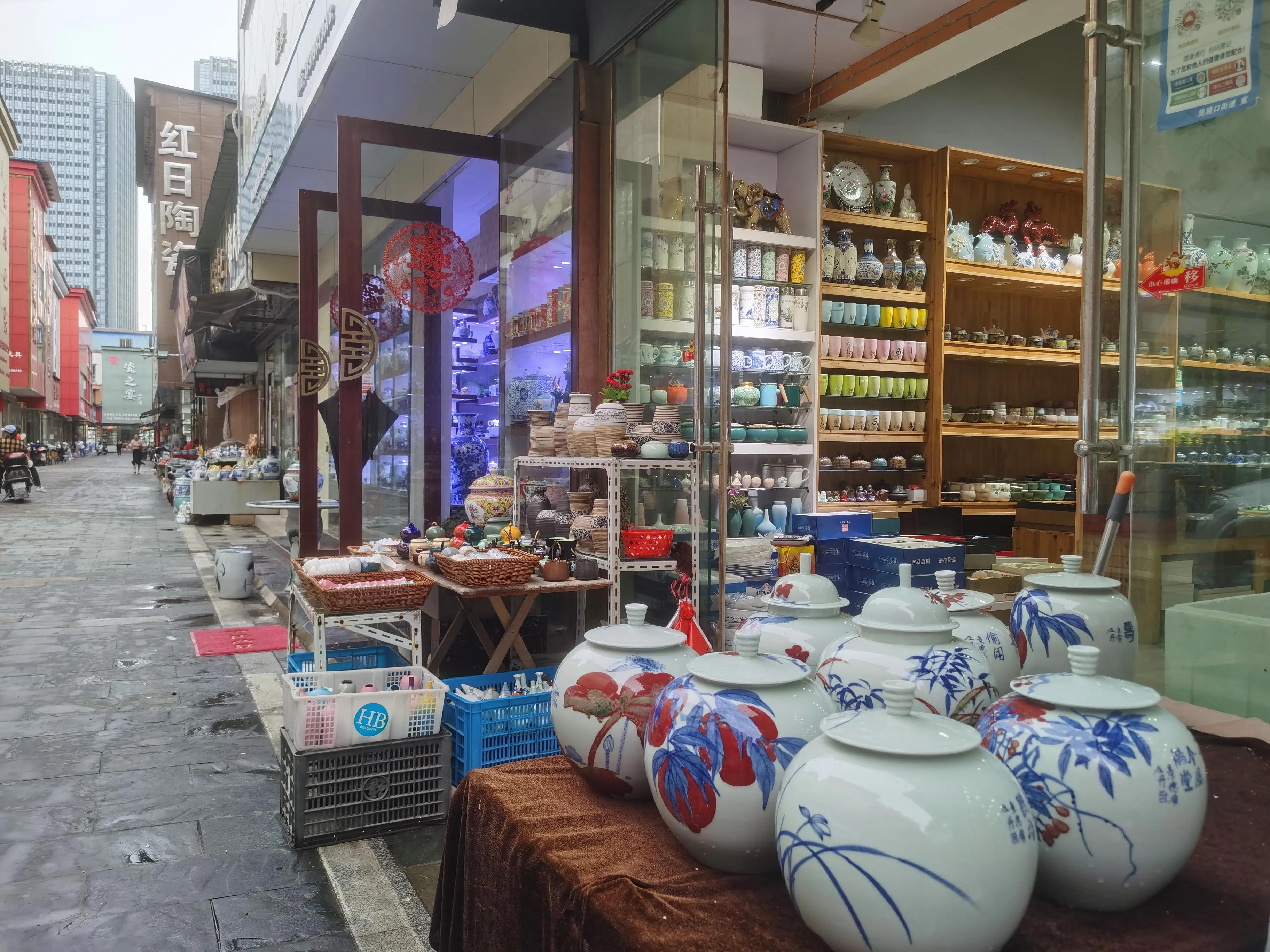 景德镇旅游必买瓷器,景德镇最值得去的瓷器文化景点