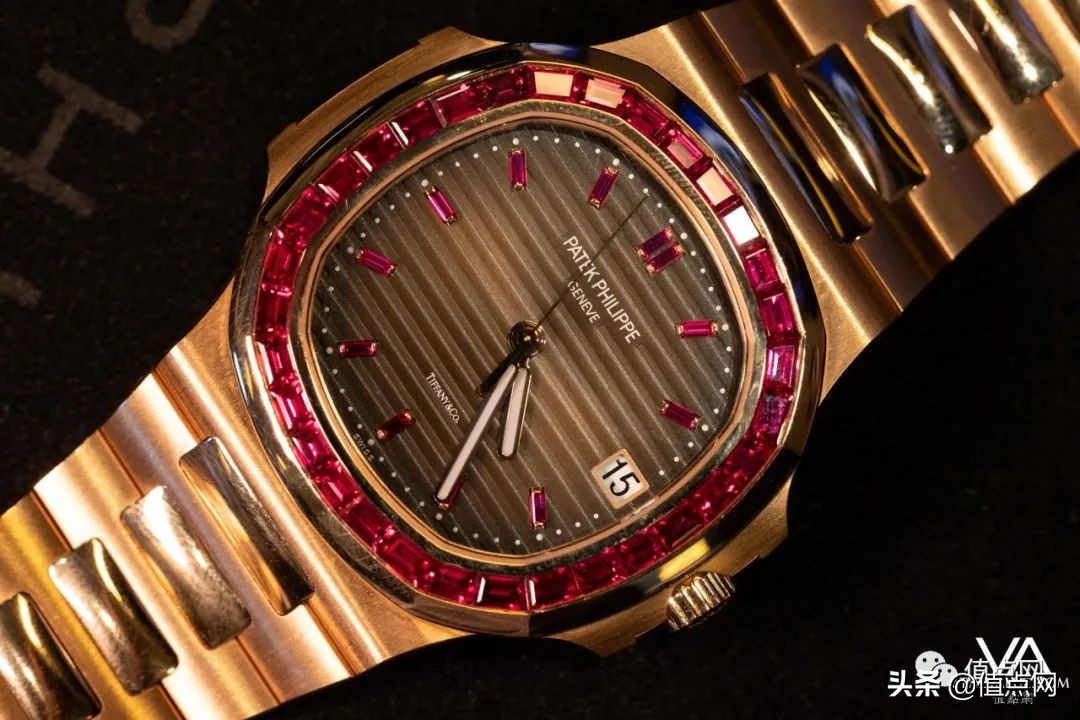 香港富艺斯HK$2.64亿「白手套」钟表春拍|321件拍品全部成交