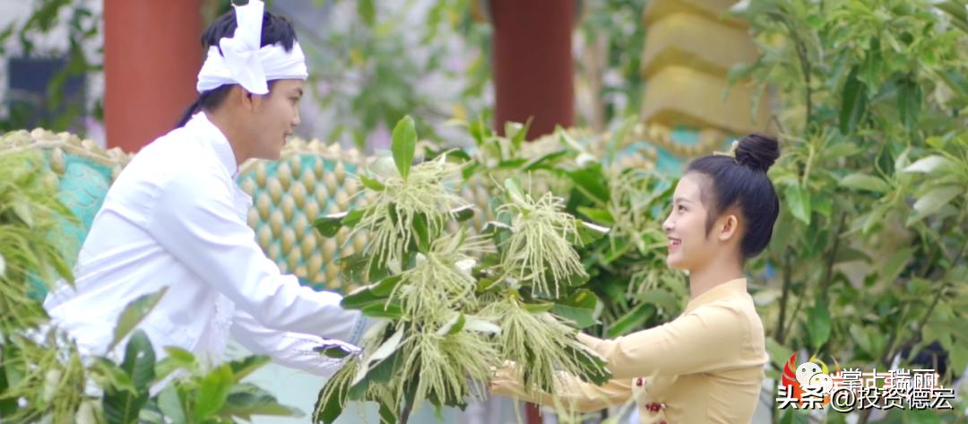 瑞丽德昂泼水狂欢节,云南旅游攻略德宏泼水节