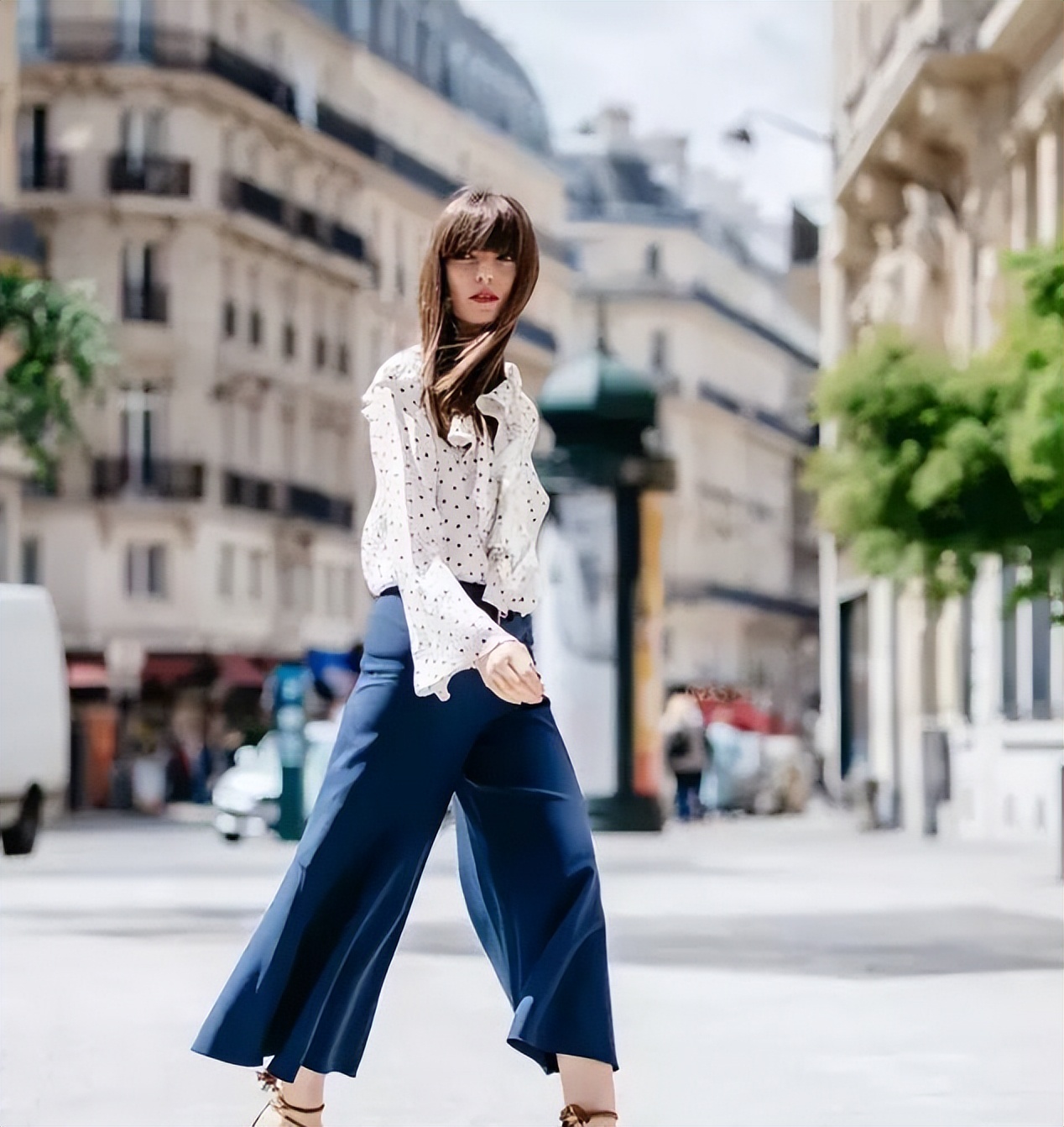 怎样把衬衫穿起来显得硬挺,怎么把衬衫穿的很有质感