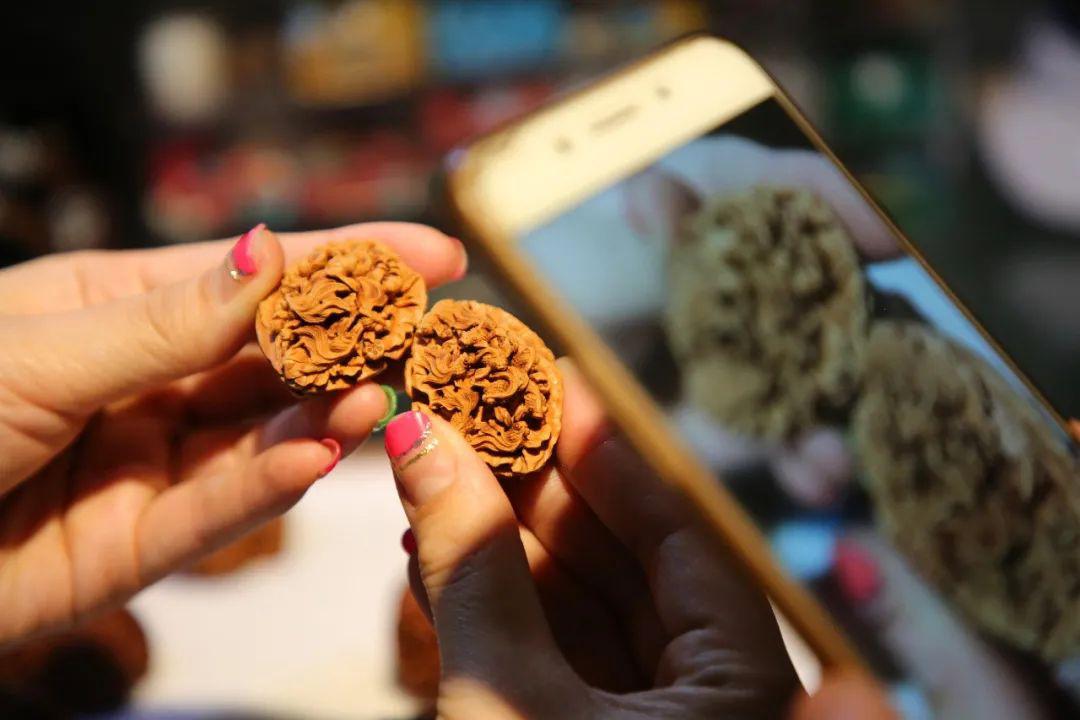 看直播买货被骗了怎样,直播买文玩靠谱吗