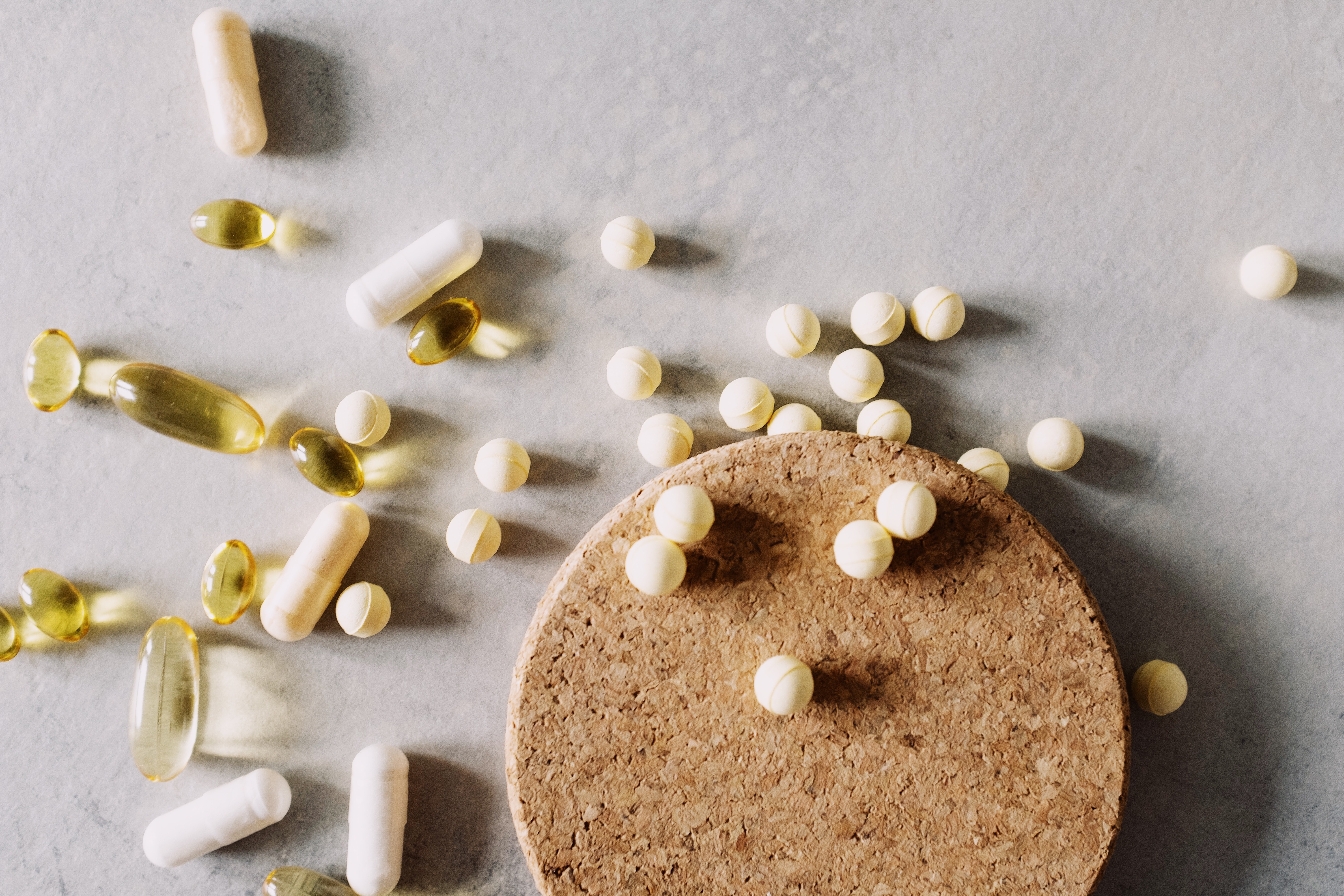 乳腺癌内分泌治疗怎样判断绝经了,乳腺癌绝经前内分泌治疗吃什么药