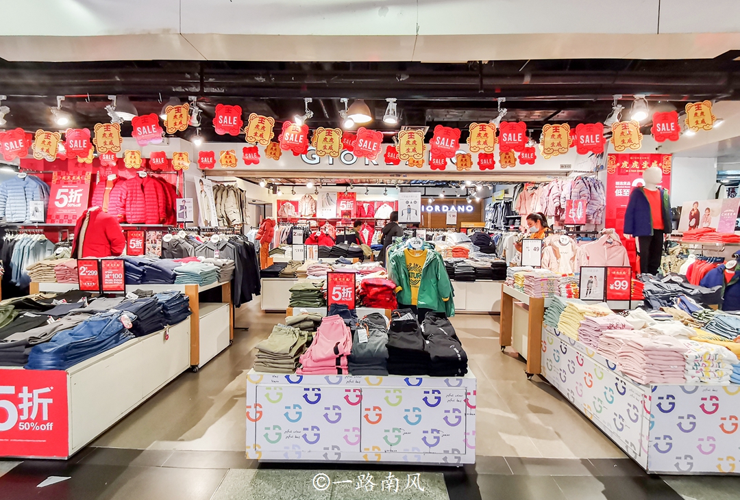 广州曾经的繁华已不复存在,广州公园前地下商场