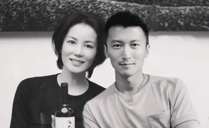 曝王菲和谢霆锋现状,王菲坦言与谢霆锋在一起很甜蜜