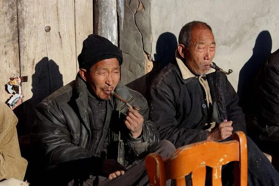 其实并不是放不下只是不想留遗憾,人生最遗憾的事情