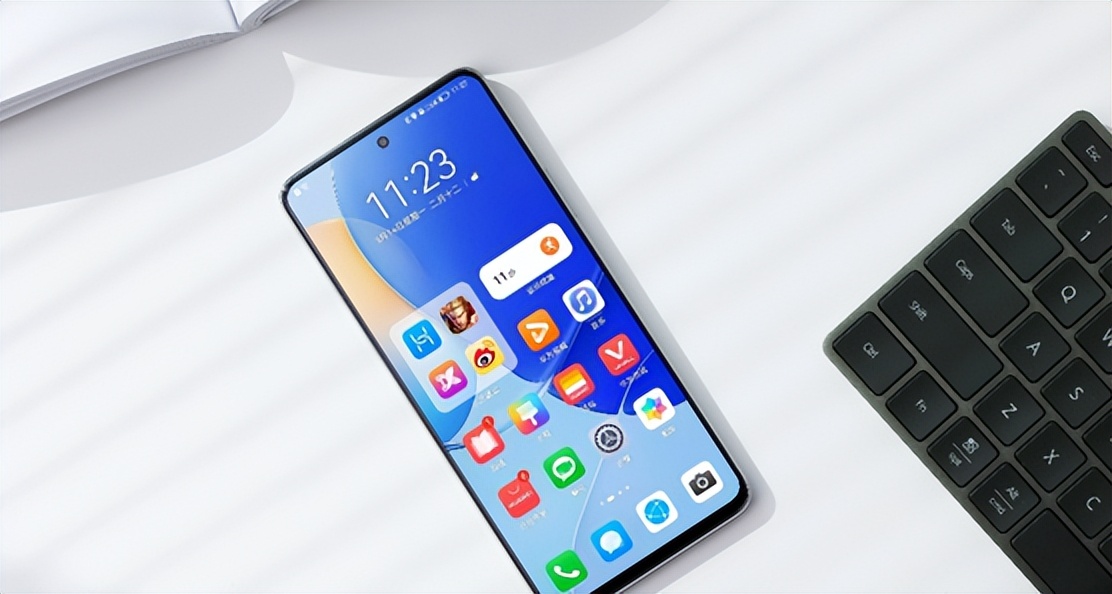 一新一老,华为老旗舰手机和新款中端机