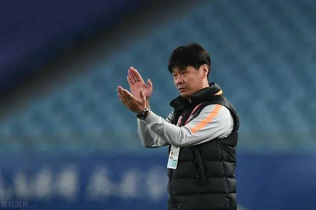 又一次惨败后的中国男足，土帅or洋帅，哪个能带给中国足球曙光？