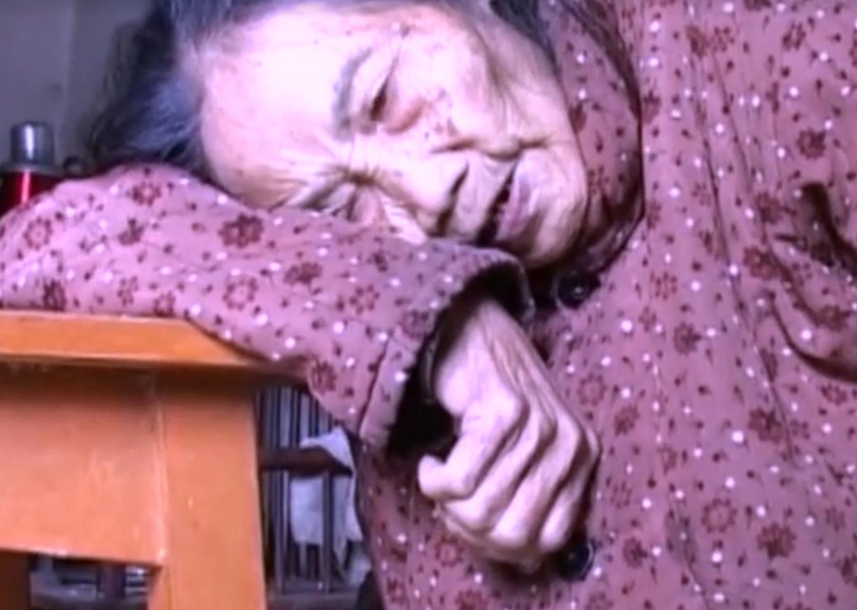 2007年四川90岁老妇，腹中怀子60年未生，后检查发现胎儿没有腐烂