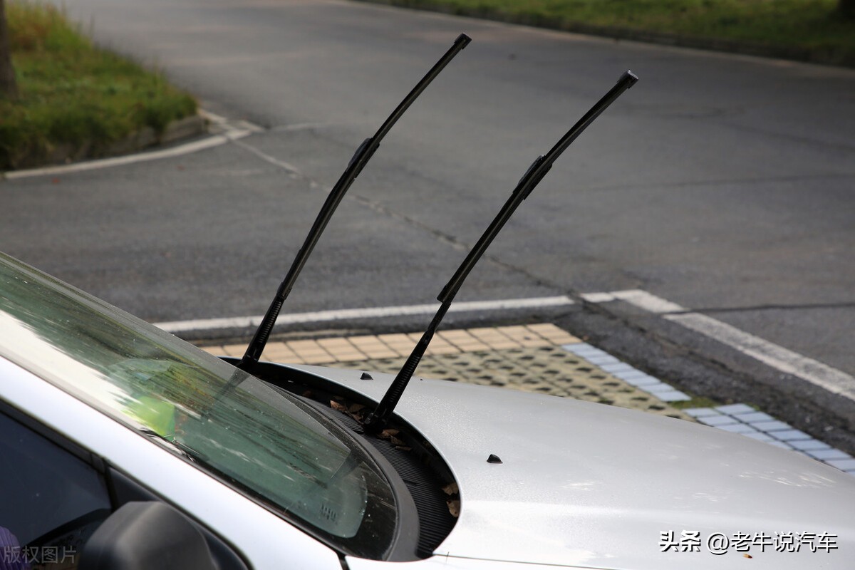 捷途x90plus后雨刮器有异响,沃尔沃xc602022款雨刮器异响