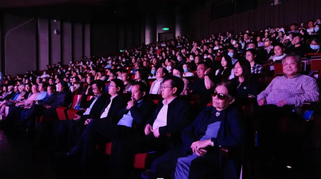 震撼现场|2023“炫·青春”南通大学艺术学院毕业展演绽放通城