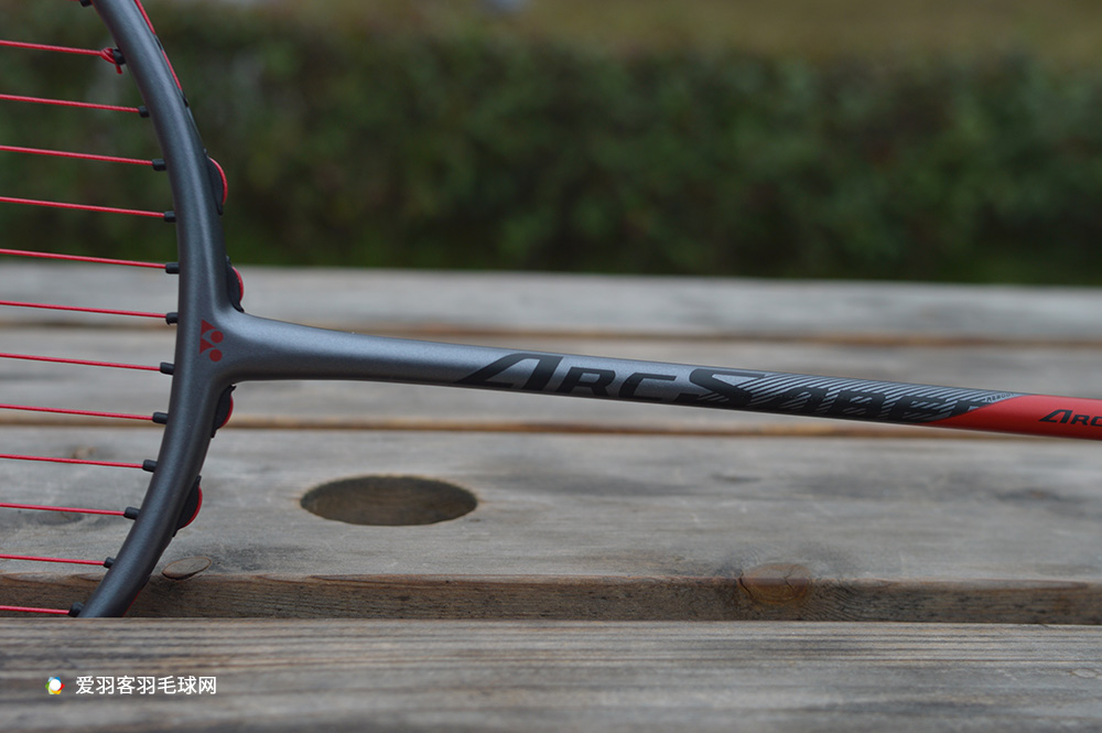 尤尼克斯羽毛球球拍弓箭11测评,尤尼克斯弓箭11球拍测评
