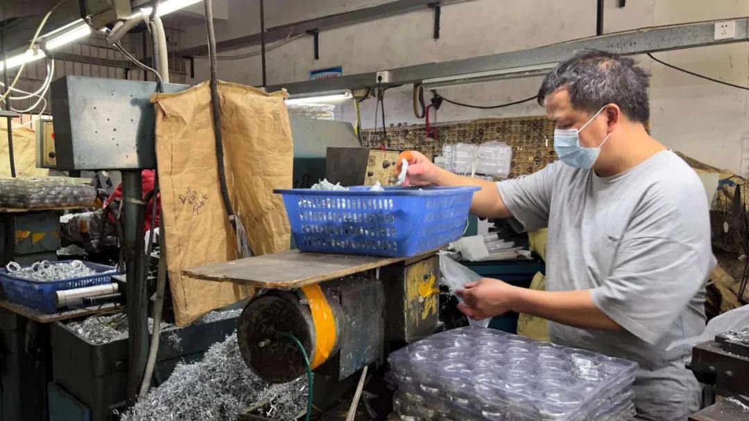 荣瑞兴表业郭晓荣：我不希望我的后代传承我的工厂