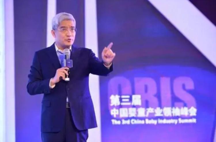 “白嫖”空姐三年，让其背负900万债务，*咸平郎**坠落之路是怎样的