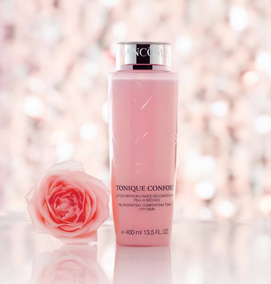 爽肤水是智商税可以直接用面霜吗,爽肤水是擦脸的吗