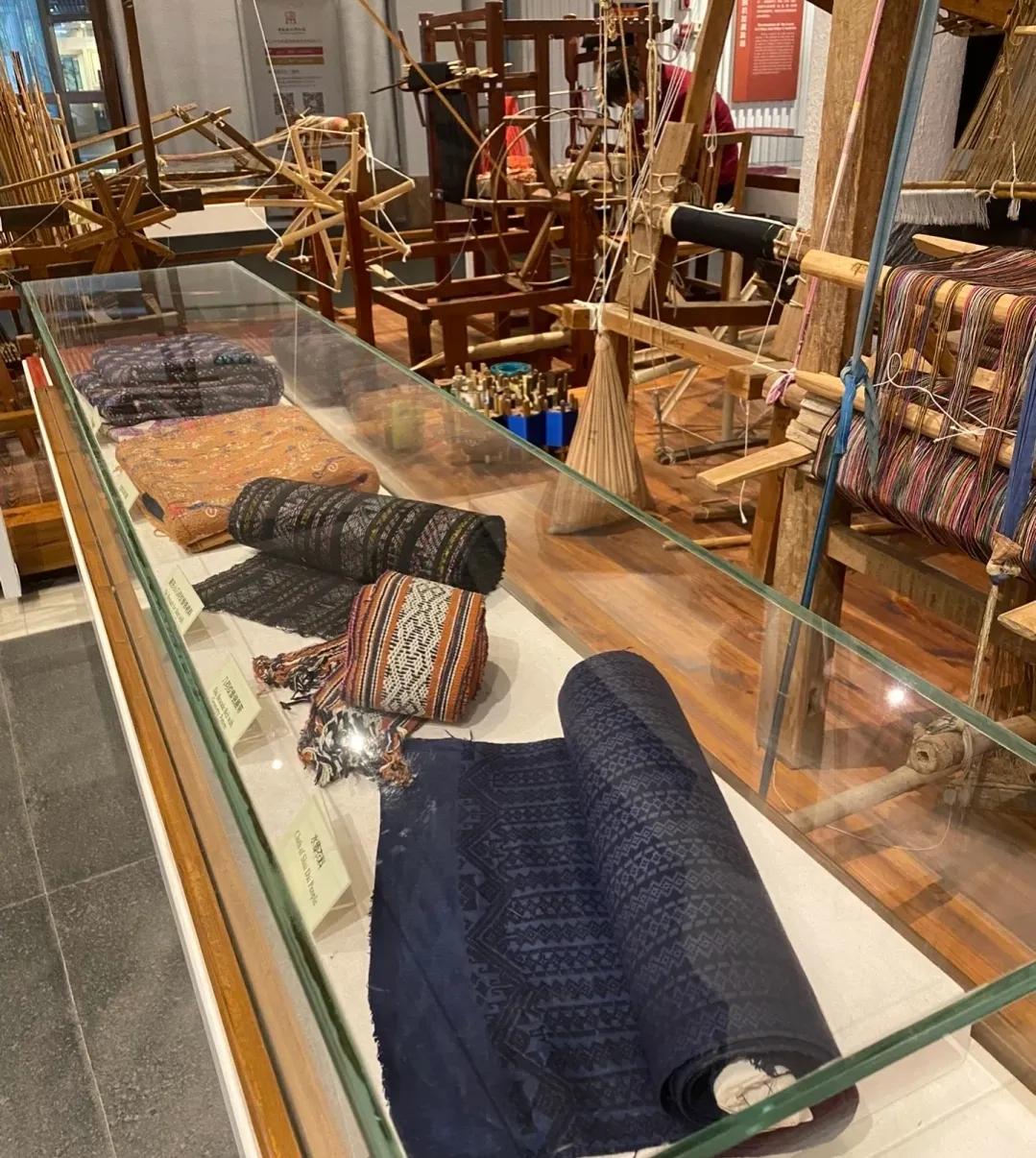 中国丝绸博物馆和中国之江博物馆,博物馆中国的服装