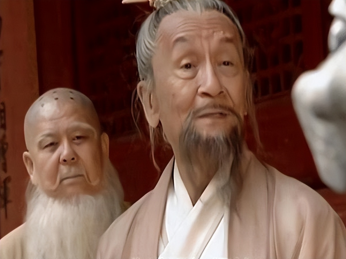 令狐冲少林寺三战,少林寺冲虚道长说打不过令狐冲