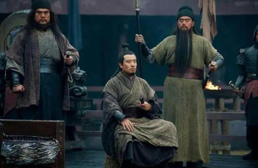 身高九尺的关羽相当于现在多少米,关羽身长九尺放在今天是多高