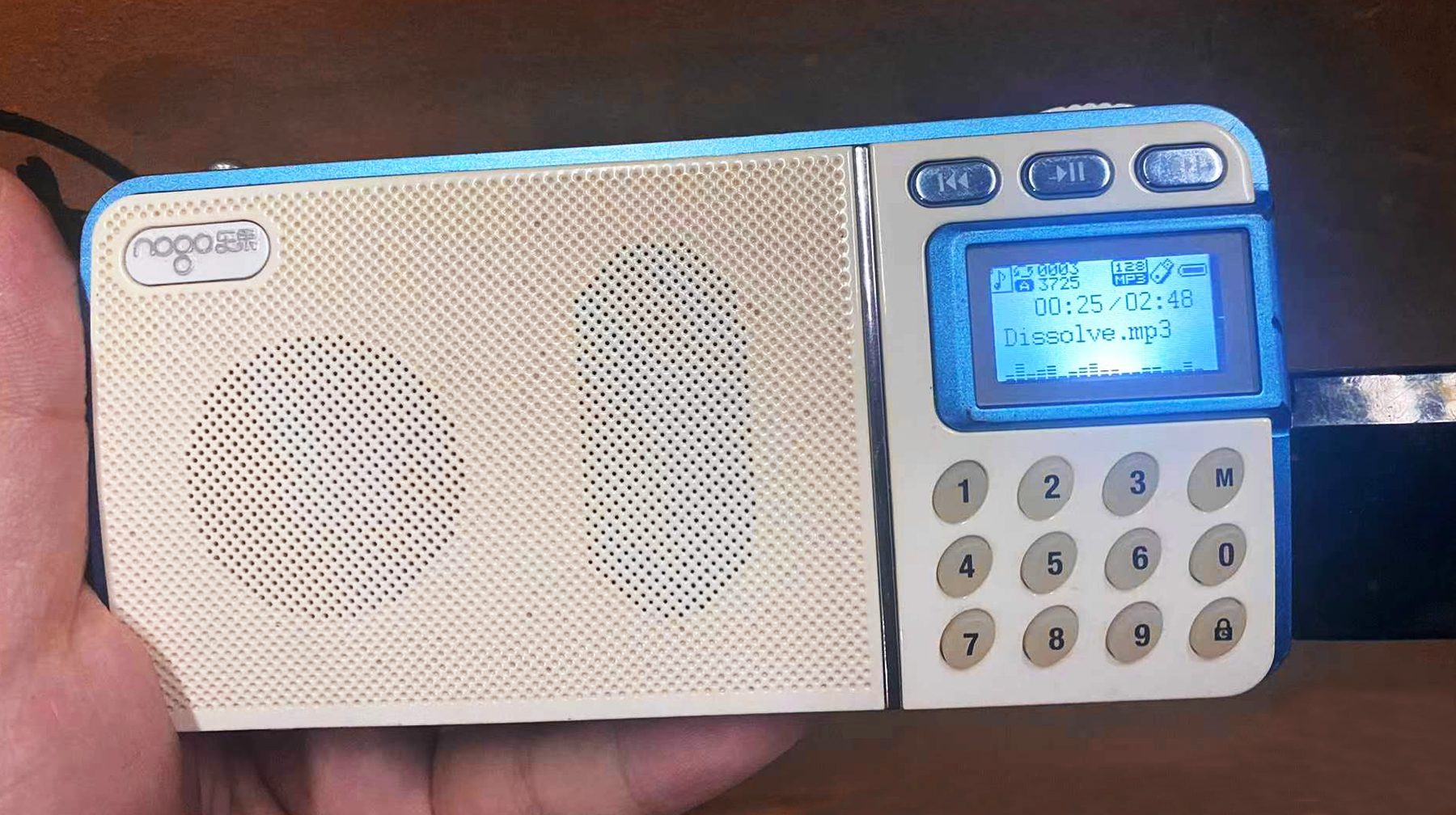 超强电池收音机,续航超长收音机