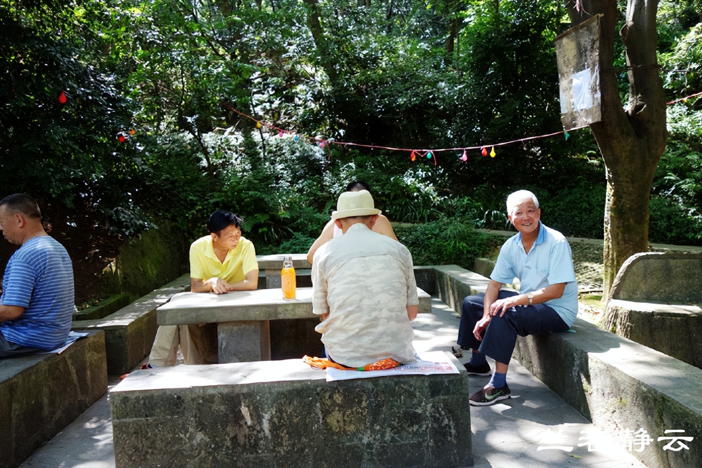 贵阳多彩贵州位置,贵阳多彩贵州城风景区