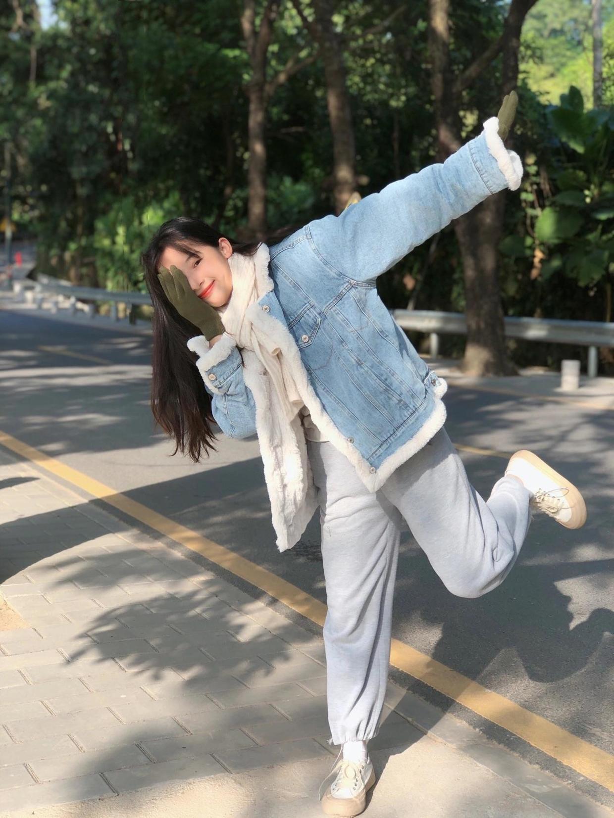 牛仔外套搭出高级感,贵气牛仔外套