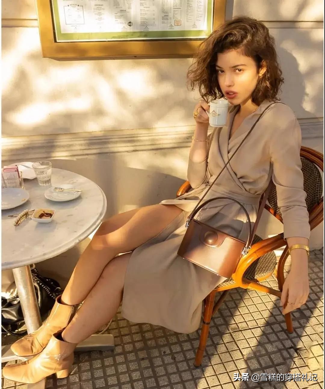 秋冬浅色系奶茶色,今年流行的颜色奶茶