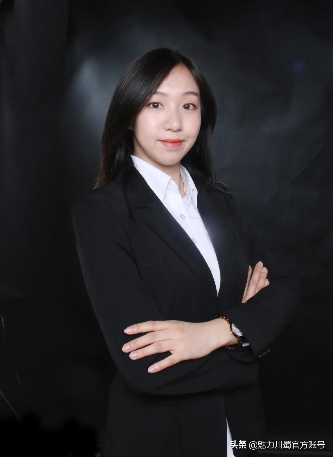 绵阳外国语学校李俊老师,绵阳外国语学校历史老师