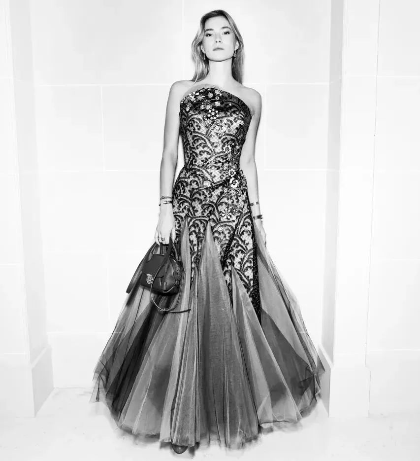 顶豪找贵族，LV家小公子的女友原来是伯爵之后…